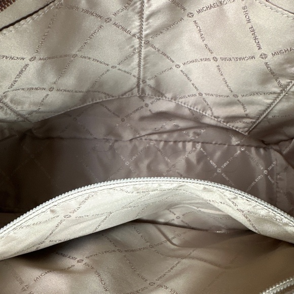 Michael Kors Tote bag - Picture 4 of 7